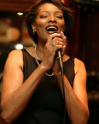 Su 20.10. klo 17.00 Caron Wuotila ja Sture Jazz Bar trio